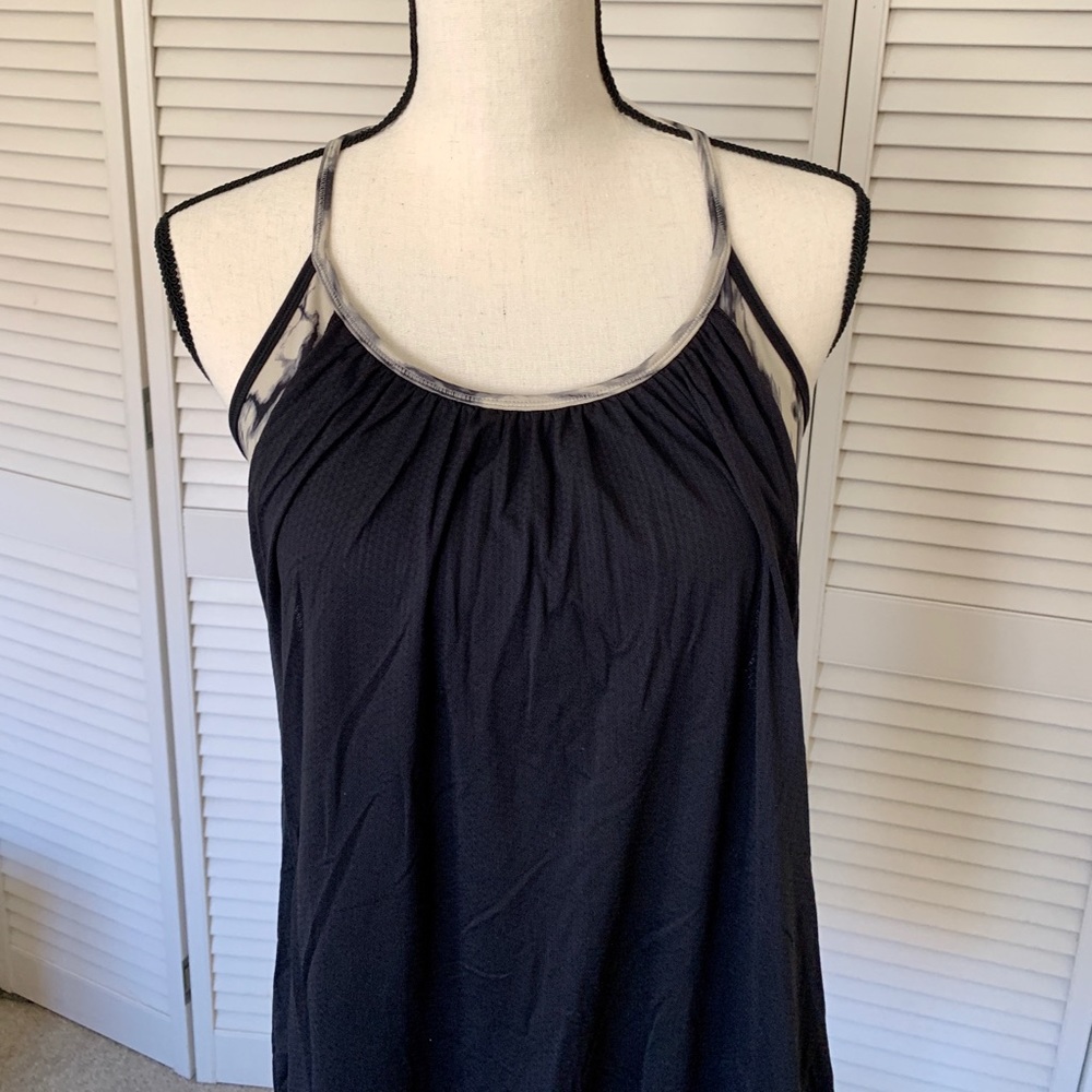 Lululemon sports bra top